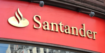 Banco Santander, logotipo en sucursal