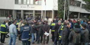 Bomberos en los juzgados de Plaza Castilla