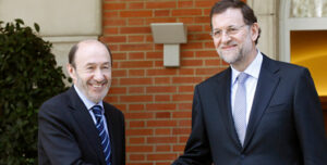 Alfredo Pérez Rubalcaba junto a Mariano Rajoy