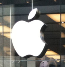 Logotipo de Apple en tienda