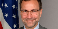 James Costos, embajador de EEUU