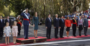 Los Reyes Don Felipe y Doña Letizia, acompañados de sus hijas la Princesa Leonor y la Infanta Sofía