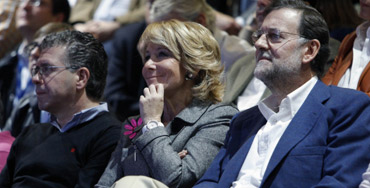 Mariano Rajoy junto a Esperanza Aguirre y Francisco Granados