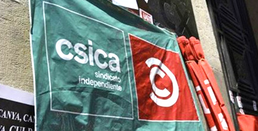 Pancarta del sindicato CSICA