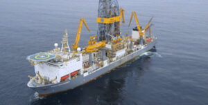 Barco de Repsol para la exploración petrolífera en Canarias