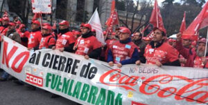 Manifestación de trabajadores despedidos de la fábrica de Coca-Cola de Fuenlabrada