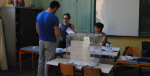Mesa de votaciones del referéndum en Grecia