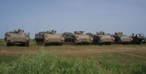 Tanques del ejército Griego - Foto: SValkan. Wikipedia