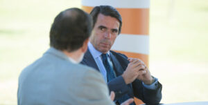 Jose María Aznar junto a Mariano Rajoy