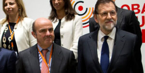 Luis de Guindos junto a Mariano Rajoy