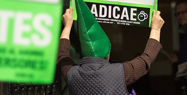 Manifestante de Adicae - Foto: Raúl Fernández