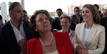 Rita Barberá acompañada por Esteban González Pons y María Dolores de Cospedal