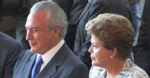 Michel Temer junto a Dilma Rousseff