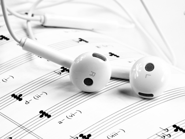 Auriculares partitura
