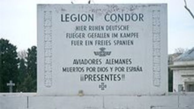 Placa a la Legión Cóndor