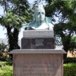 Monumento a Vicente Rojo Lluch