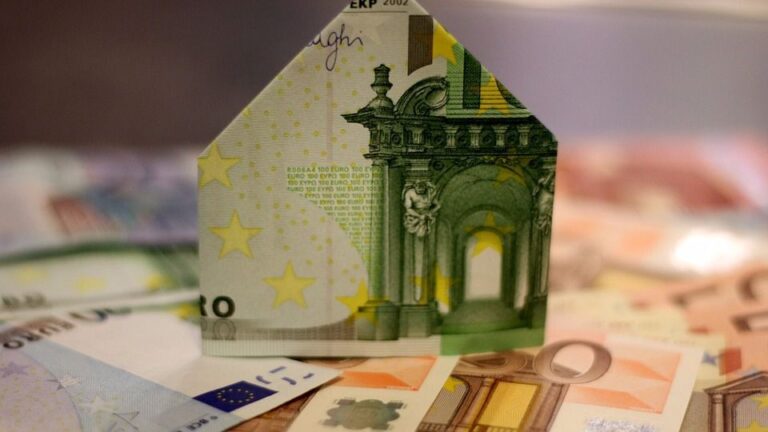 Vivienda dinero euro hipoteca