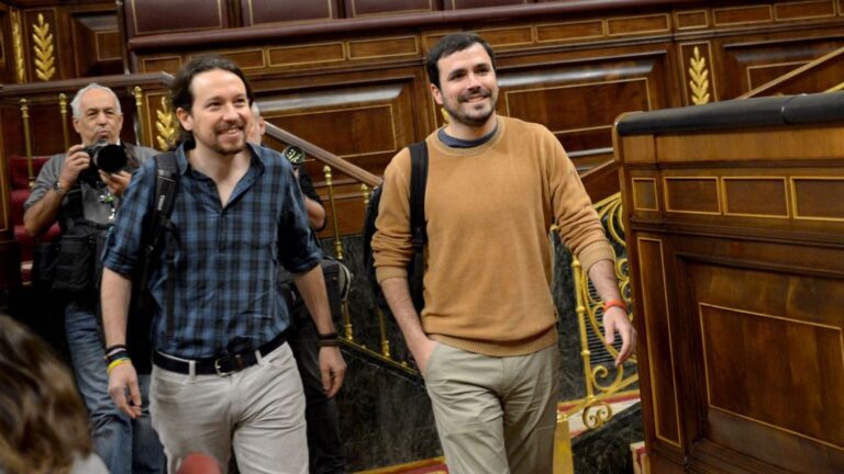 Pablo Iglesias, secretario general de Podemos y Alberto Garzón, diputado en el Congreso por Unidos Podemos