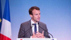 Emmanuel Macron, exministro de Economía, Industria y Nuevas Tecnologías de Francia