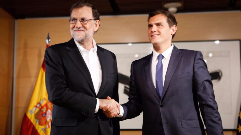 Mariano Rajoy, presidente del Gobierno con Alber Rivera, presidente de Ciudadanos