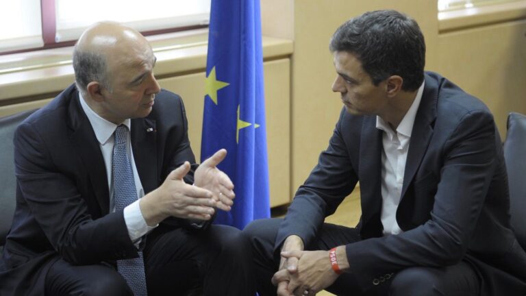 Pierre Moscovici y Pedro Sánchez