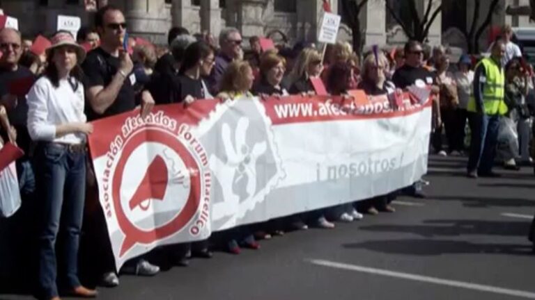 Manifestación de afectados por el Fórum Filatélico