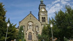 Iglesia de St. Michael en la localidad germana de Neustadt am Rennsteig