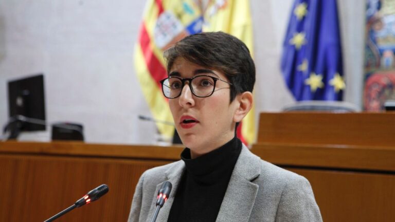 Violeta Barba, presidenta de las Cortes de Aragón