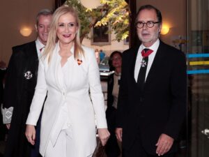 Cristina Cifuentes junto a Francisco Javier Vieira, presidente del TSJM.