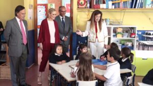 Cristina Cifuentes inaugurando el curso escolar