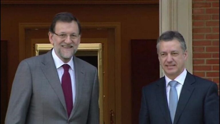 Mariano Rajoy, presidente del Gobierno con el lehendakari Íñigo Urkullu