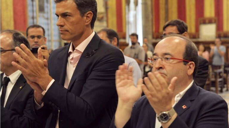 Pedro Sánchez y Miquel Iceta atendao barcelona