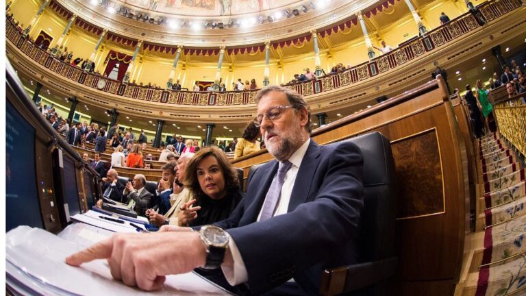 Mariano Rajoy con Soraya Sáenz de Santamaría