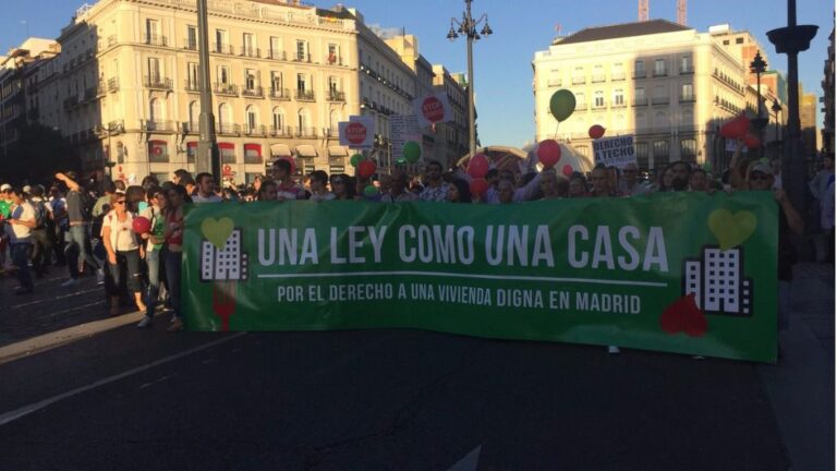 Manifestación por la ILP Vivienda Madrid