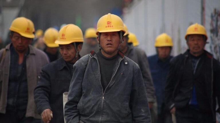 Trabajadores de una fábrica en China