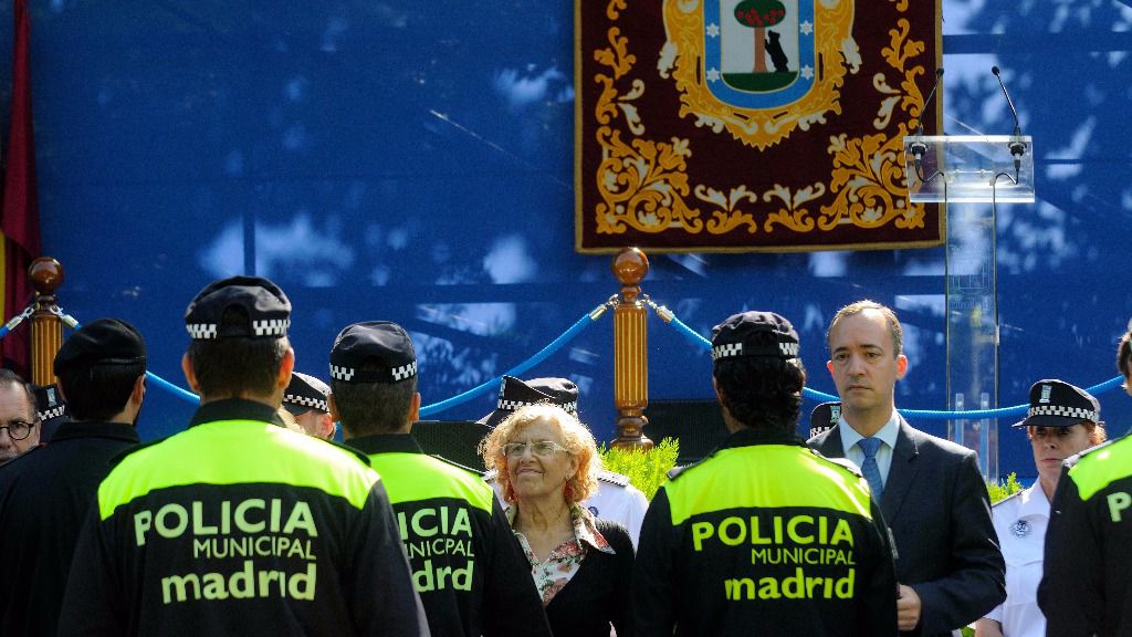 Manuela Carmena en la festividad del patrón de Policía Municipal.