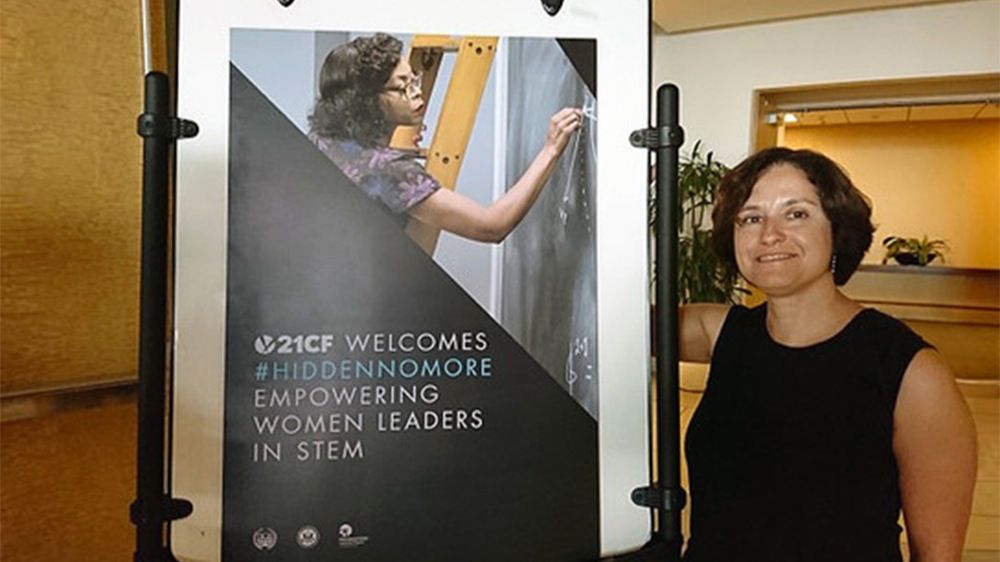 El programa HiddenNoMore: Empowering Women Leaders in STEM, en el que ha participado la investigadora Lola Martínez del CNIO, está inspirado en la película Figuras Ocultas
