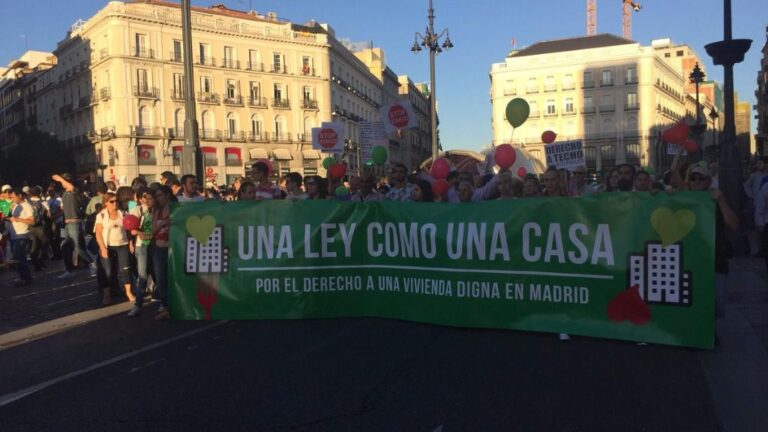 Manifestación por la ILP Vivienda Madrid