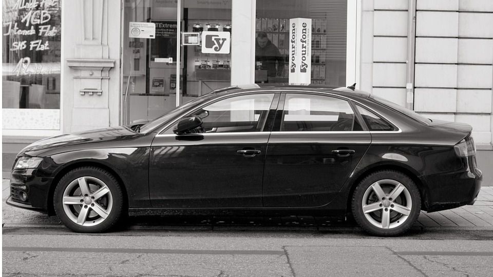 Coche negro Uber