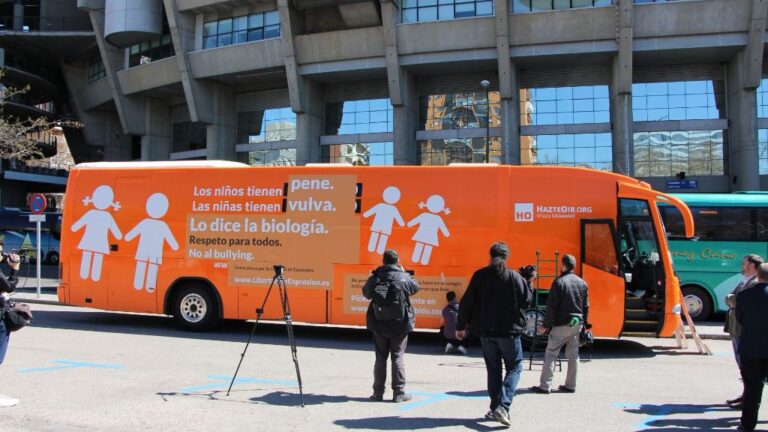 Autobús de HazteOir