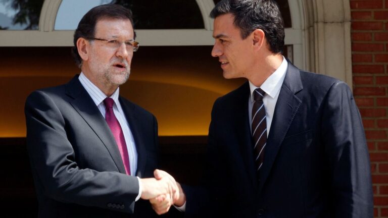 Mariano Rajoy, presidente del Gobierno con Pedro Sánchez, secretario general del PSOE