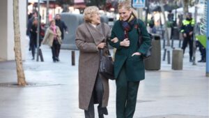 Manuela Carmena, alcaldesa de Madrid y Cristina Cifuentes, presidenta de la Comunidad de Madrid