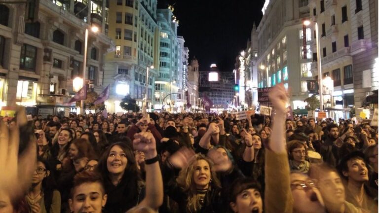 Manifestación contra la violencia sexual contra las mujeres