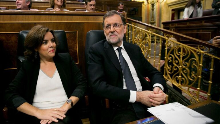 Mariano Rajoy con Soraya Sáenz de Santamaría