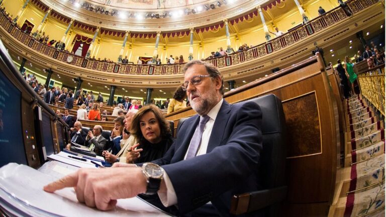 Mariano Rajoy con Soraya Sáenz de Santamaría