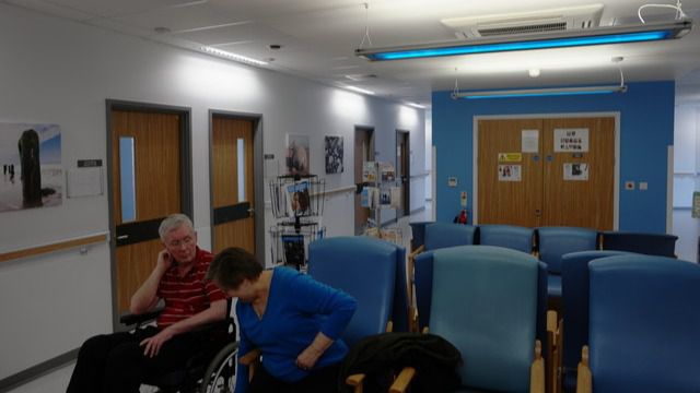 Pacientes en una sala de espera