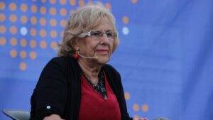 Manuela Carmena, alcaldesa de Madrid con Ada Colau, alcaldesa de Barcelona