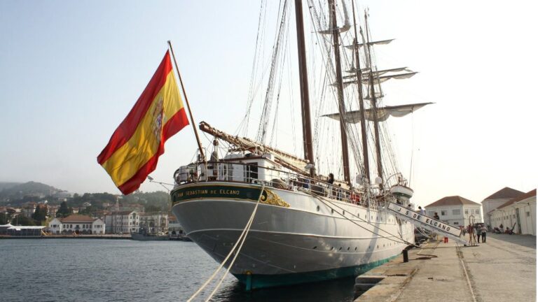 Buque escuela Juan Sebastián de Elcano