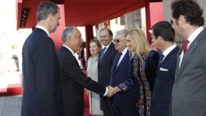 Cristina Cifuentes en la recepción a Rebelo de Sousa.