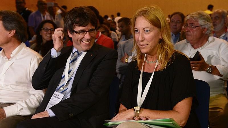 Neus Munté, presidenta del PDeCAT junto a Carles Puigdemont